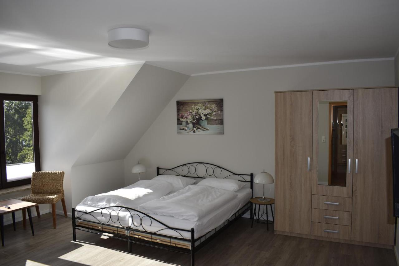 Pension Zur Schleuse Garni Am Elbe Luebeck - Kanal In Witzeeze Exterior foto
